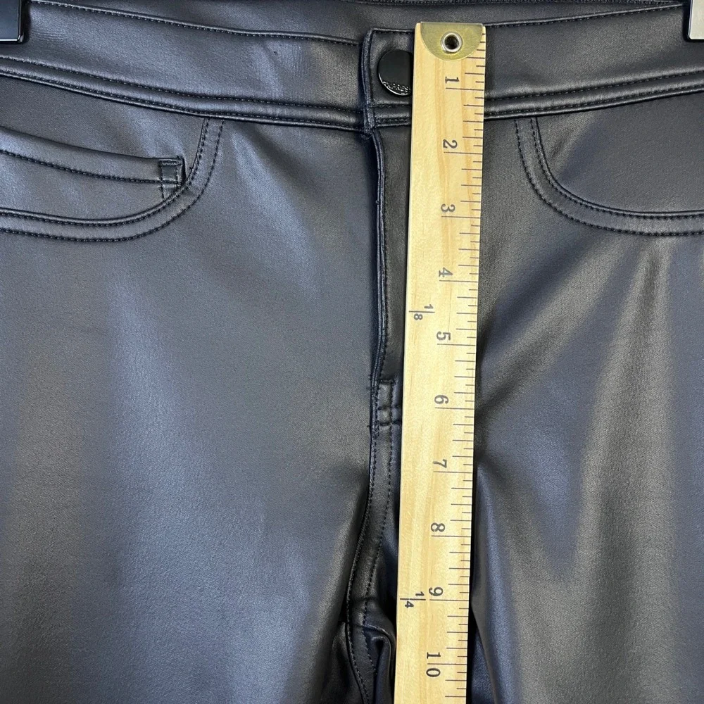 Express sleek vegan